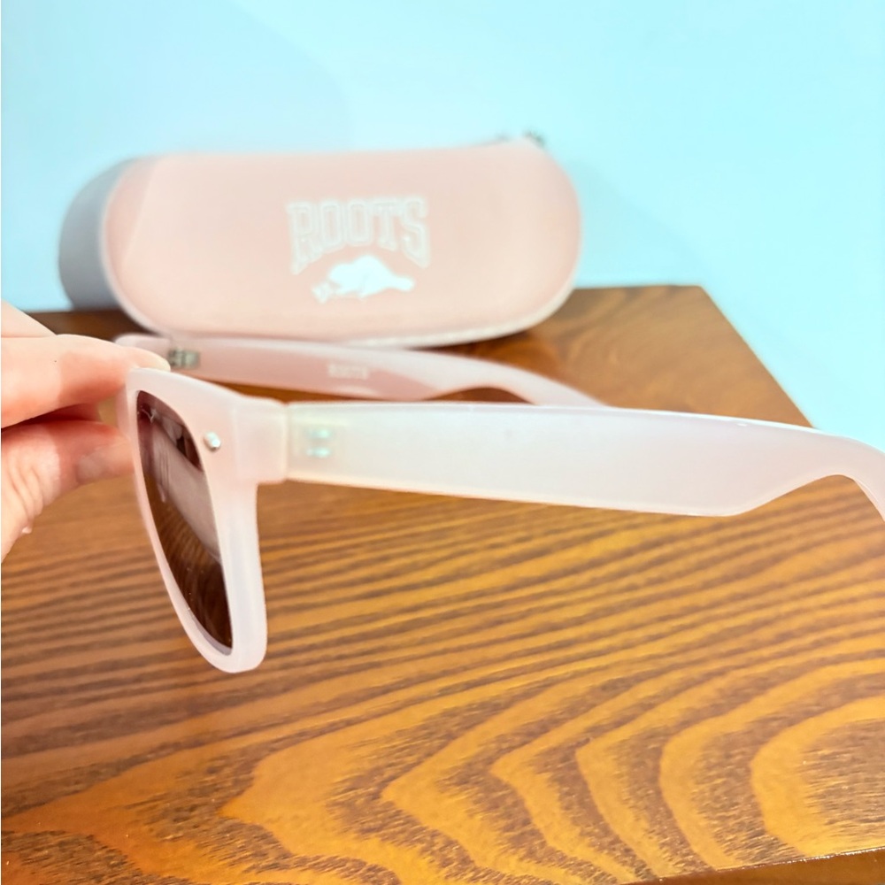 Roots Pink Frame Kids Sunglasses with Case - Picture 3 of 3